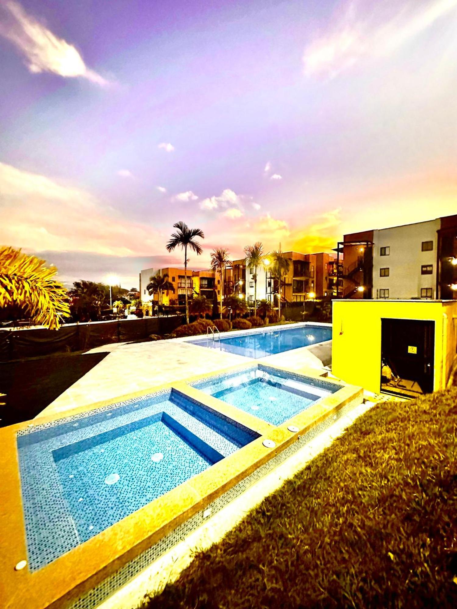 Apartamento Privado Vacacional A 5M Del Aeropuerto, 20 Minutos Del Parque Del Cafe Y Centro De Armenia Con 4 Piscinas, 3 Jacuzzi, Sauna By Molca Xperiences 2H Armênia Exterior foto
